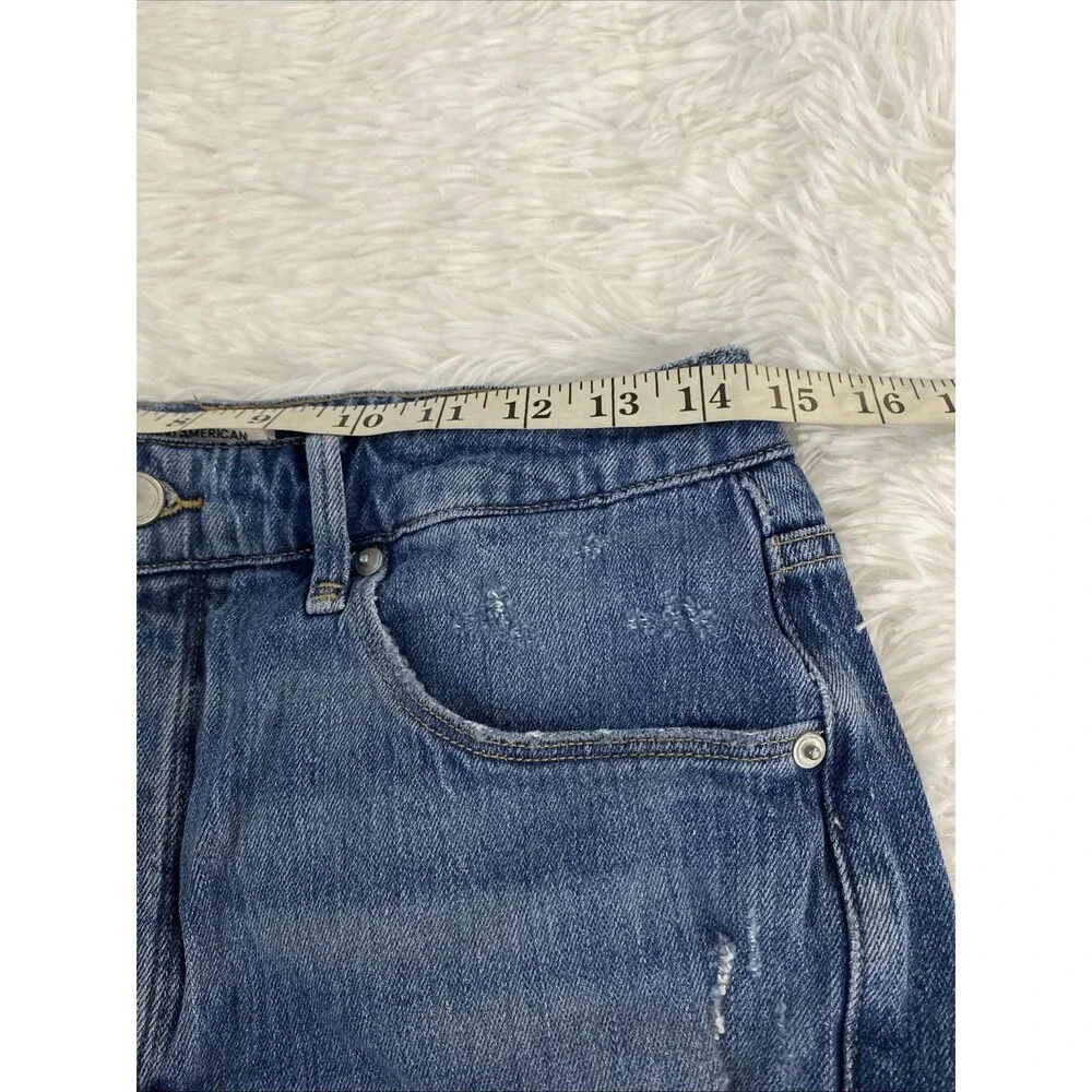 Good American Shorts Women 8/29 High Rise Distressed Bombshell Cutoff Cheeky